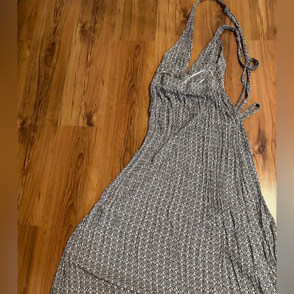 Lulus Casablanca Queen Black and White Print Halter Maxi Dress Size Small - Picture 4 of 5